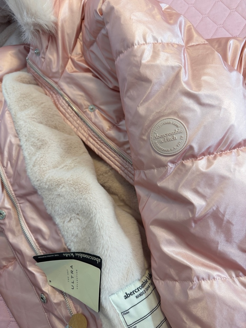 abercrombie kids Shiny Pale Pink Puffer Jacket with Faux Fur Hood - Picture 3 of 3